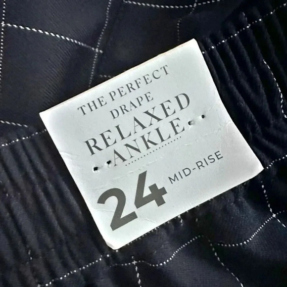 LANE BRYANT | Plus Perfect Drape Relaxed Ankle Pant Navy Windowpane Plaid | 26 - Picture 9 of 11